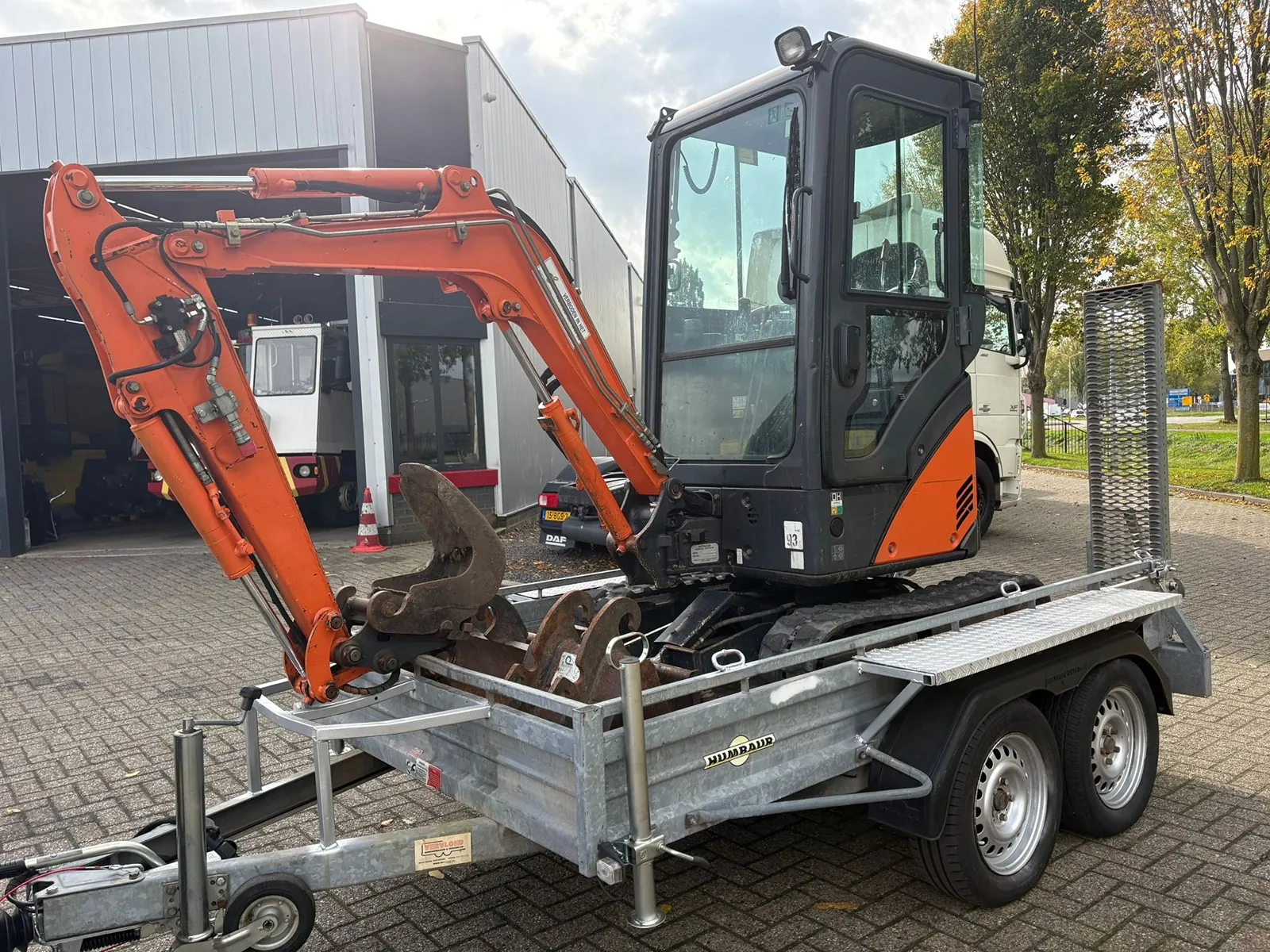Bagar Hitachi - ZX17U-2