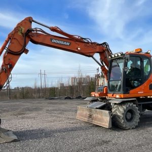 Kolové rypadlo Doosan DX140W-3